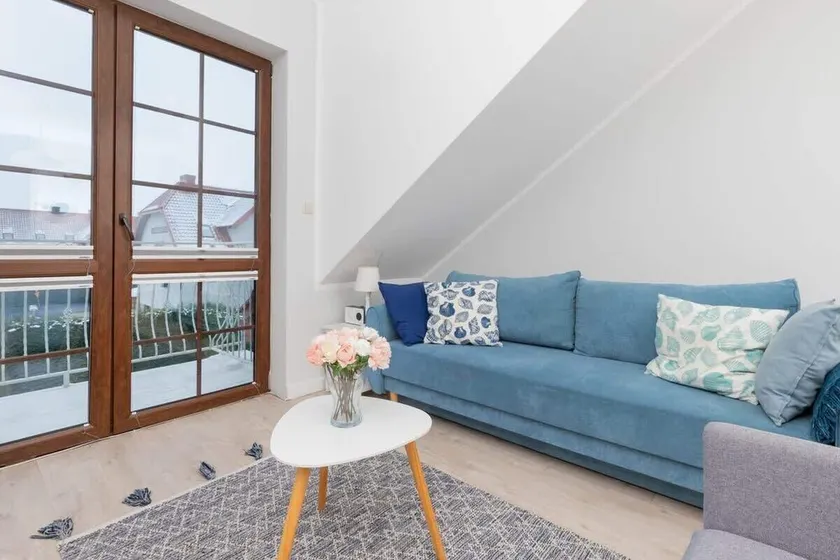 Cozy Apartment | Balcony | Parking | Close to the Beach - Image 1