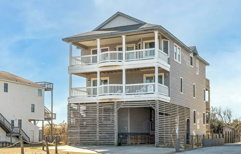 Funtiki - S Nags Head MP 17.5, Semi-Oceanfront, 150 Yds to Beach, Pool, Hot Tub, Pool Table, Pets OK - Image 1