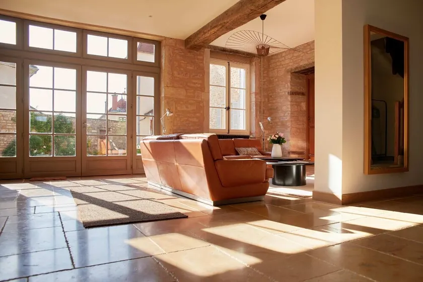 Premium guest house in the picturesque village of Gevrey-Chambertin - Image 1