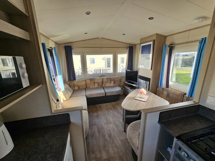 2 Bed Caravan Leanne Centeal Heated - Image 1