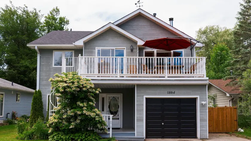 Cottage/Lake Simcoe/Innisfil/5 Bedrooms/10 Guests - Image 1