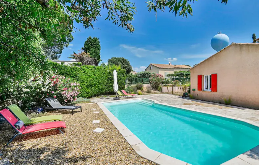 Stunning Home In Eyragues - Image 1