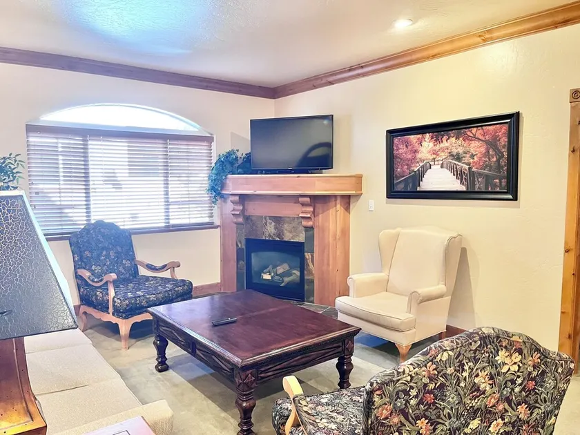 2047/49 | Spacious 2BR Villa | Near Park City Ski - Image 1