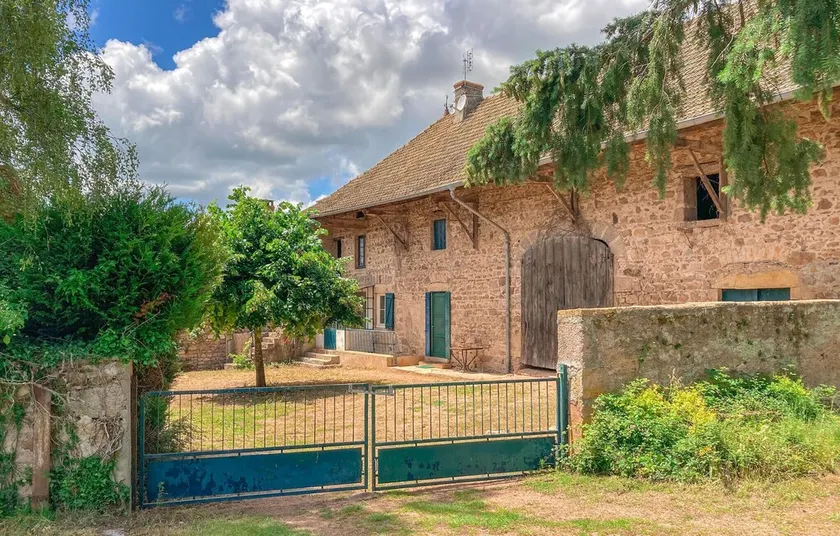 Belle maison de 2 chambres à Trambly - Image 1
