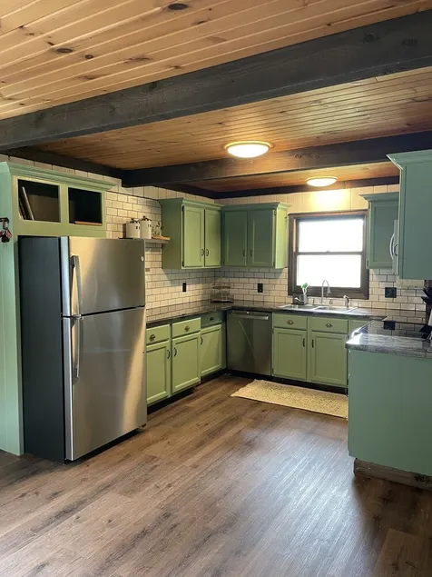 Fully Remodeled Two-Bedroom Cabin on the River - Image 1