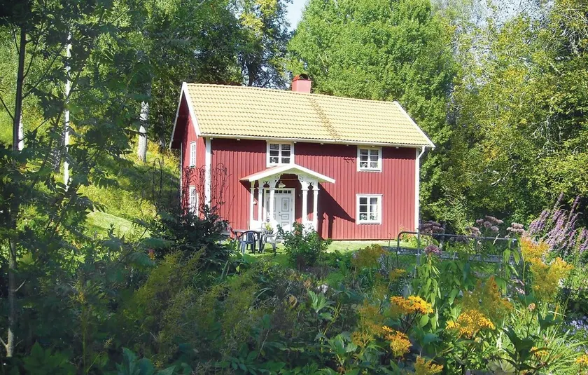 Belle maison de 2 chambres à Forserum - Image 1