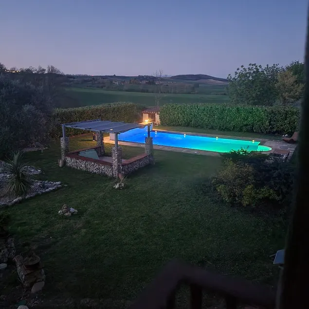 Renovated, quiet house with swimming pool - Image 1