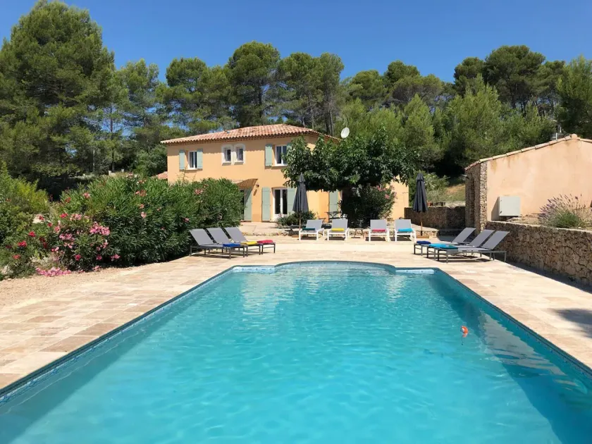 Ny! Storslået villa med opvarmet pool nær provencalsk landsby - Image 1