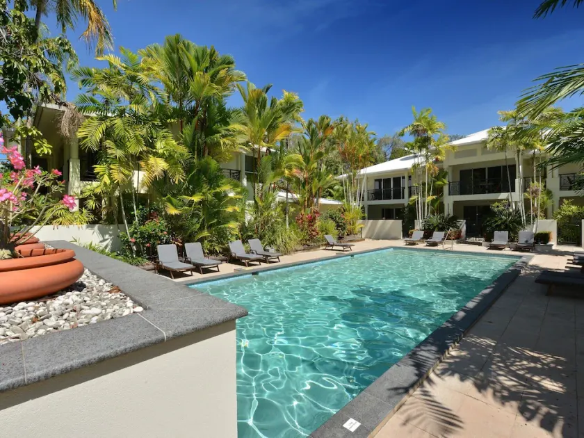 Plantation Villa 8 - 4 Bedroom Beachfront Villa - Image 1