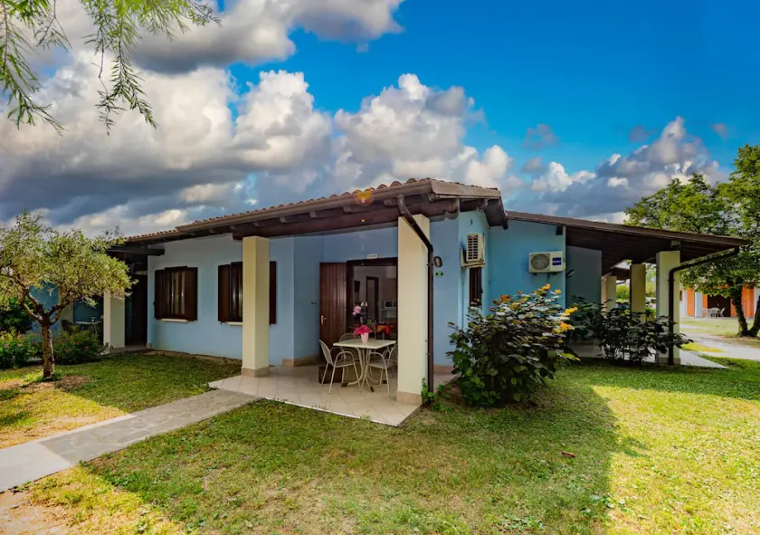 Bungalow 2 + 2 - Ein Schlafzimmer Resort, Schläft 4 - Image 1