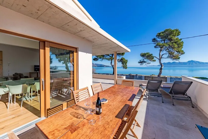 Villa with sea view, 3 bedrooms, mini pool, internet and bbq. A short distance from Puerto de Pollensa. - Image 1