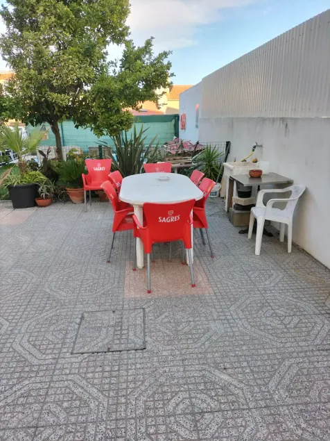 VEL MEGET VIL 1, lejlighed med pool 5 km fra Lissabon og Costa da Caparica - Image 1