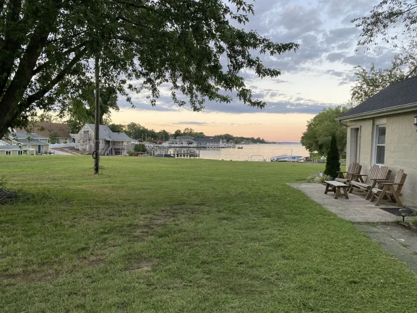 Chesapeake Cottages- 2 Quaint Waterfront Retreats - Image 1