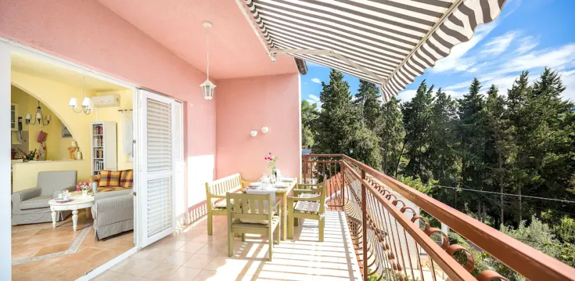 SeaView Luxury Apartment *Villa Madalena* On The Entire Upper Floor of a Villa - Image 1
