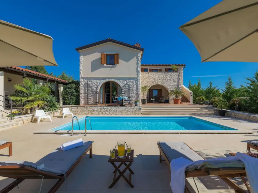 Wonderful private villa for 8 people with WIFI, A/C, private pool, TV, terrace and pets allowed - Image 1