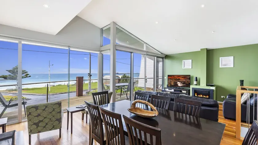 East Beach living in Port Fairy - Image 1