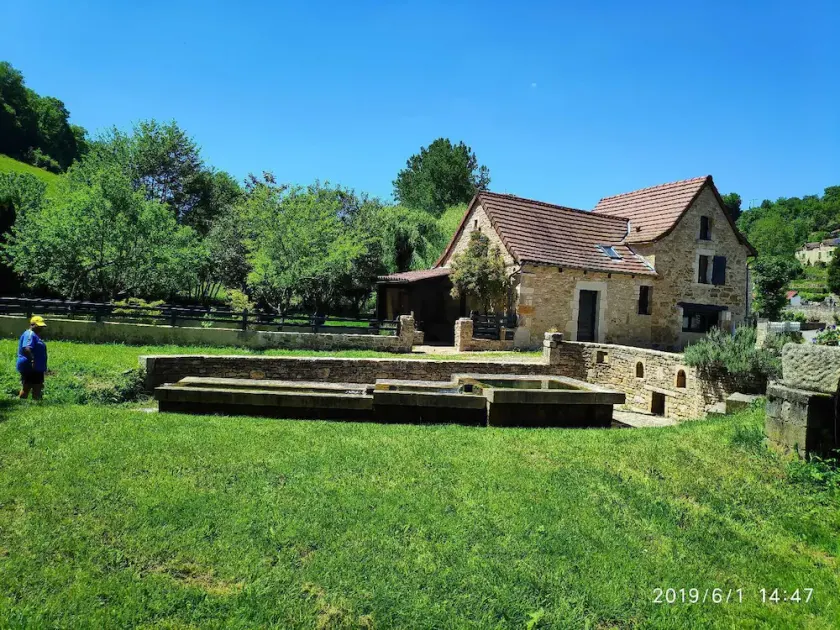 Maison de campagne en pierres - Image 1