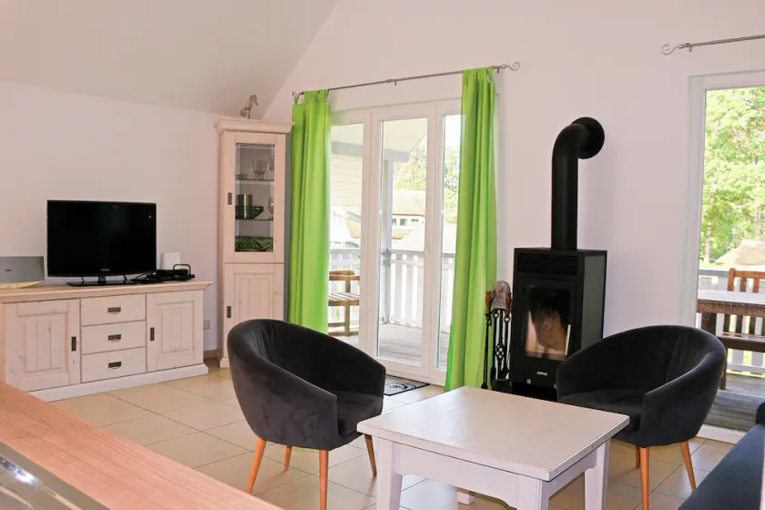 Tolles Familienapartment mit Infrarotsauna, Kaminofen und Balkon in Strandnähe - Image 1