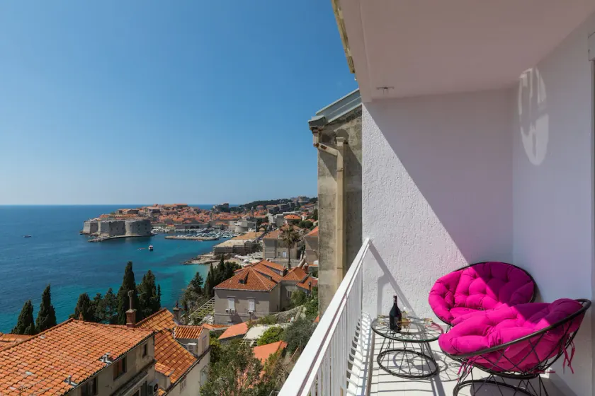 Apartment Med - Image 1