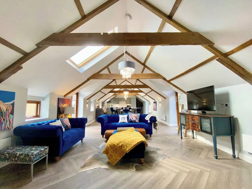 2 bedroom accommodation in Yate, near Chipping Sodbury - Image 1