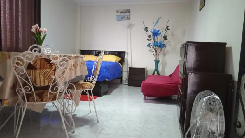 Studio with kitchen and Bathroom Near The Airport - Image 1