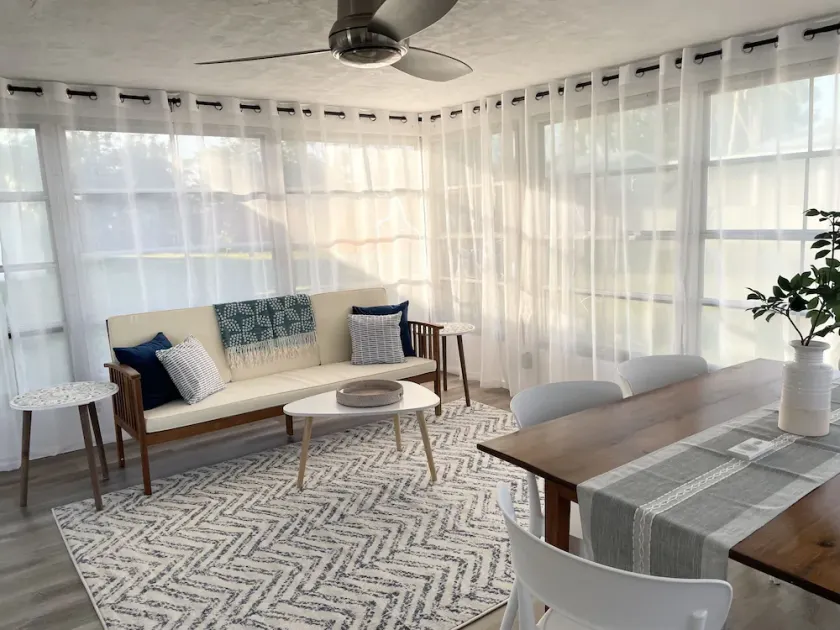 Bohemian Bungalow on Byron Road - Image 1