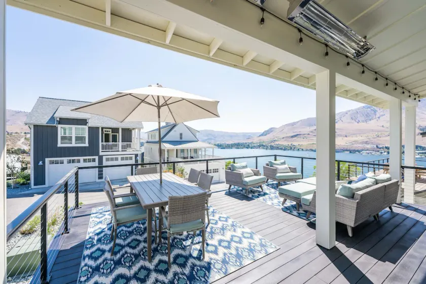 Willkommen bei Shore Beats Work im Lookout am Lake Chelan - Image 1