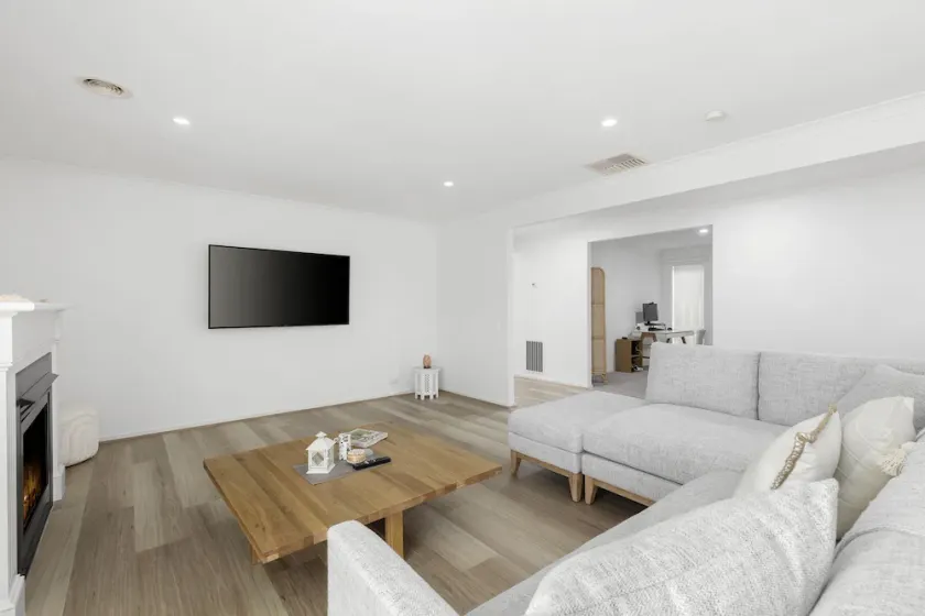 St Leonards Superstar - Image 1