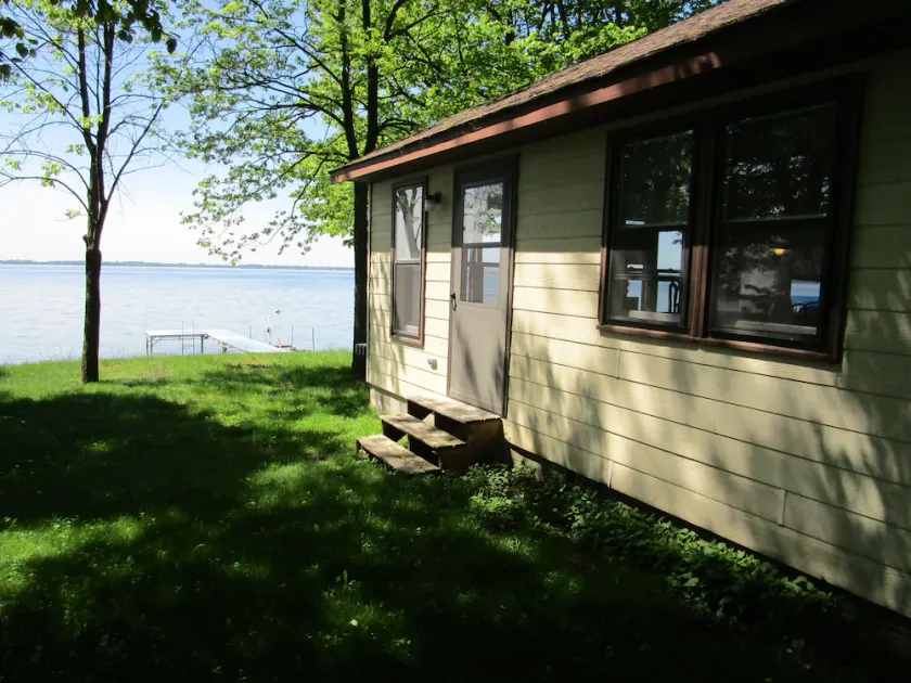 Lakeside Cabin på Beautiful Green Lake - Image 1