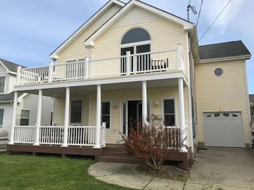 Best location on the island - Image 1