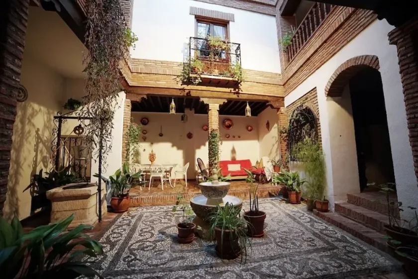 Palacete de lujo en casco histórico de Guadix Habitaciones (Granada) - Image 1