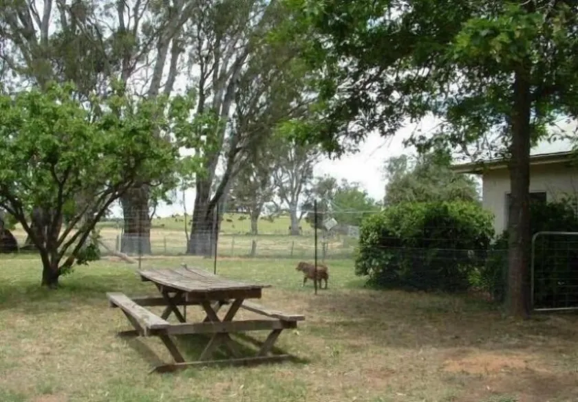 The Grove Gunbower.. - Image 1
