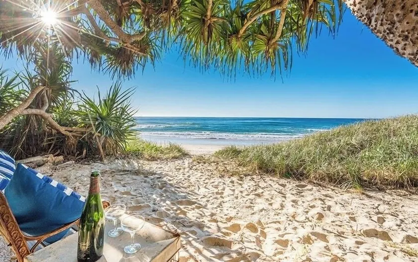 20 Steps - Beachfront Home - Stunning & Stylish - North of Byron - Image 1