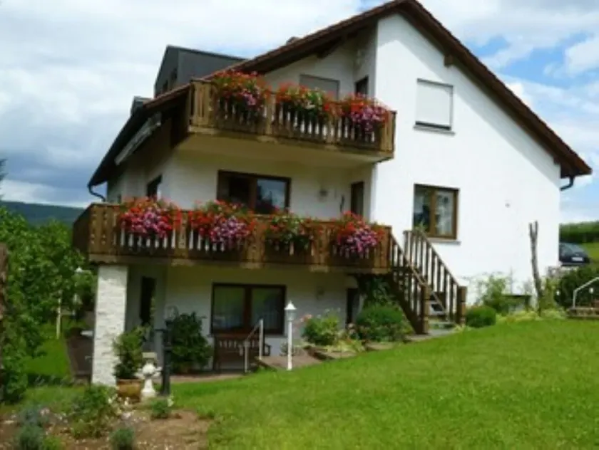 Familienfreundliche 3-Sterne-Ferienwohnung  (85qm) - mit schöner Aussicht - Image 1