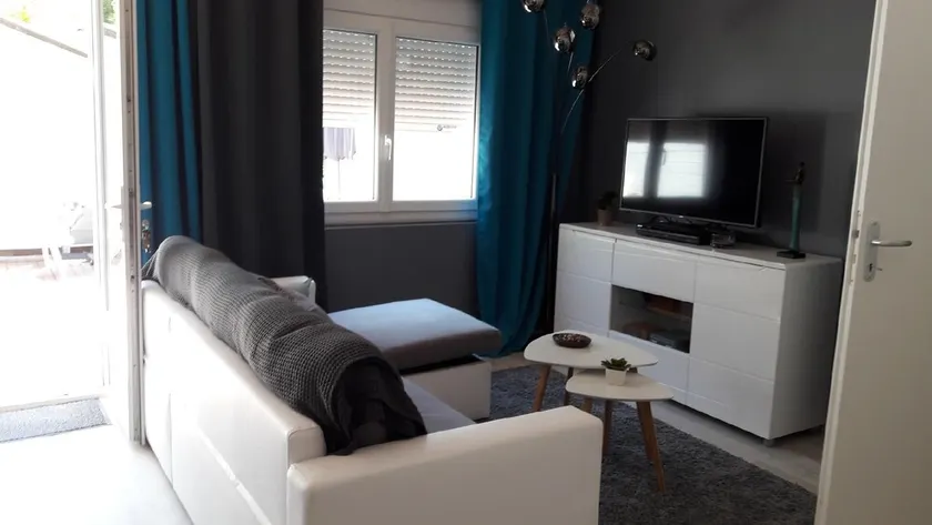 Maisonnette pour 2 au calme avec Jardin + WIFI proche de la plage - Image 1