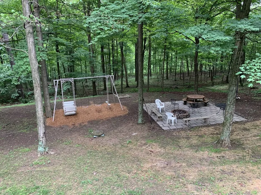 Black Log Valley Lodge - Image 1