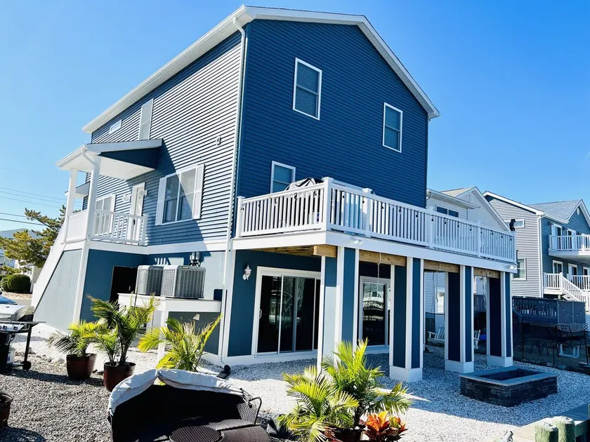 Relax at our Waterfront Home - Image 1