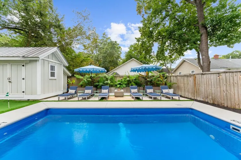Park Circle Paradise - Pool, Putts & 3 King Suites - Image 1