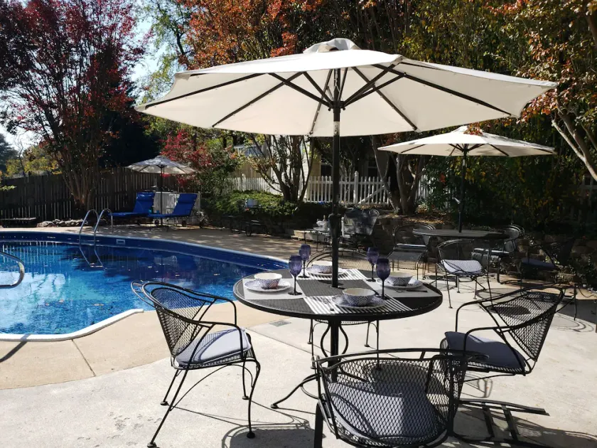 In-town Harpers Ferry house with pool/hot tub in your own private wooded oasis - Image 1