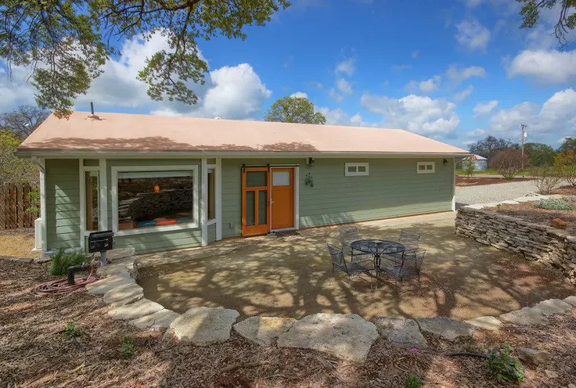 Oaks Retreat in tranquil setting near Yosemite Valley/Merced River - Image 1