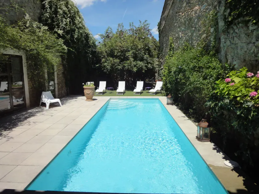 Charming stone cottage, pool, garden, 8 people, fully equipped - Image 1
