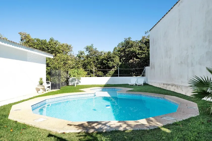 Holiday Home 'Villa Disfrutones' with Private Pool, Terrace and Garden - Image 1