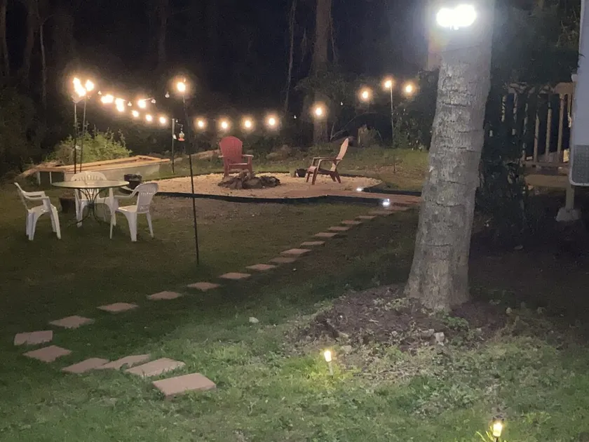Glamping at it's best! Sleeps 4, Porch w/grill Fire pit Big outdoor living space - Image 1