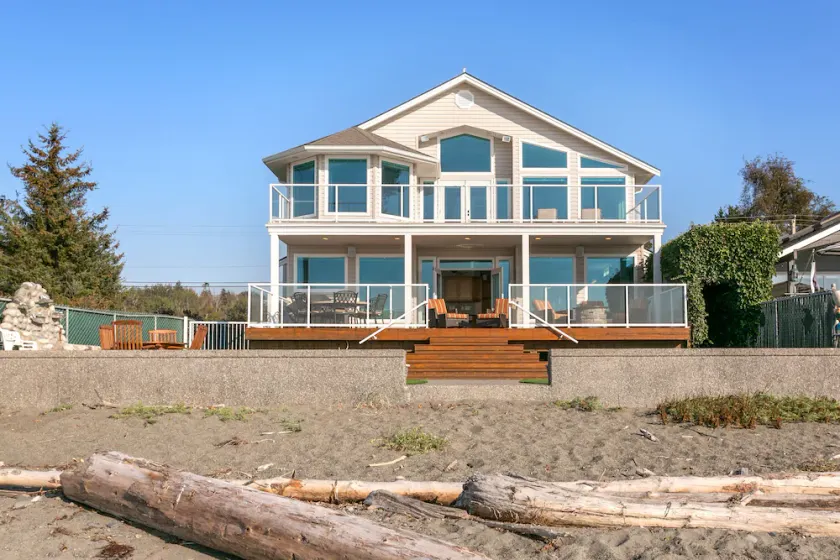 Oceanfront Home with Amazing Views, and Easy Beach Access - Image 1