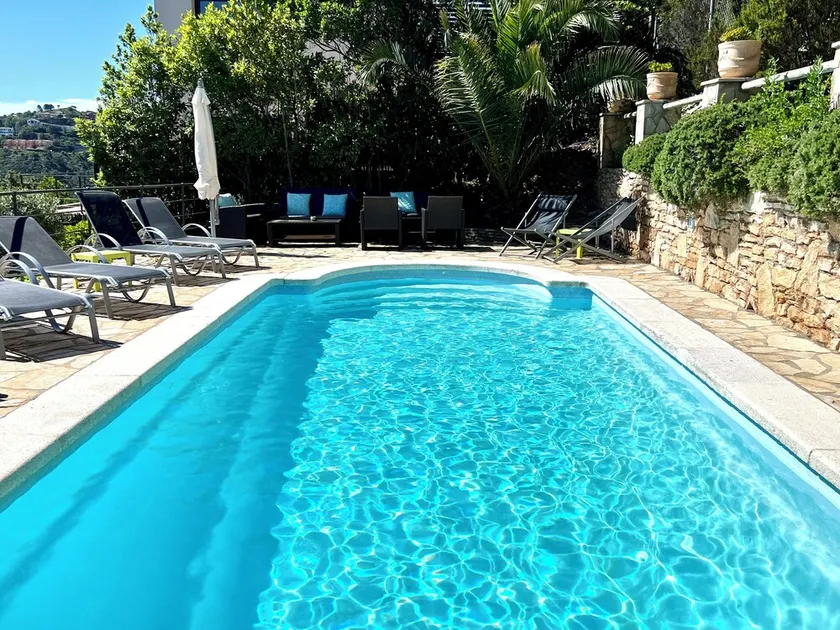 Villa with spectacular sea views and private pool in Begur - Image 1