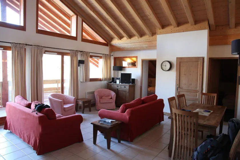 Ski2door 3 DBL (1twin), 2 badeværelser, 2 sovesofa slips 8-10 Shops Pub, Rest <10M - Image 1
