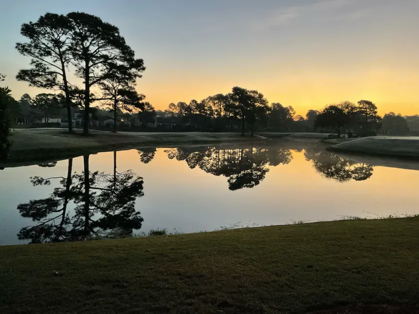 Large family home on the golf course, 2 golf carts plus a community pool!  - Image 1