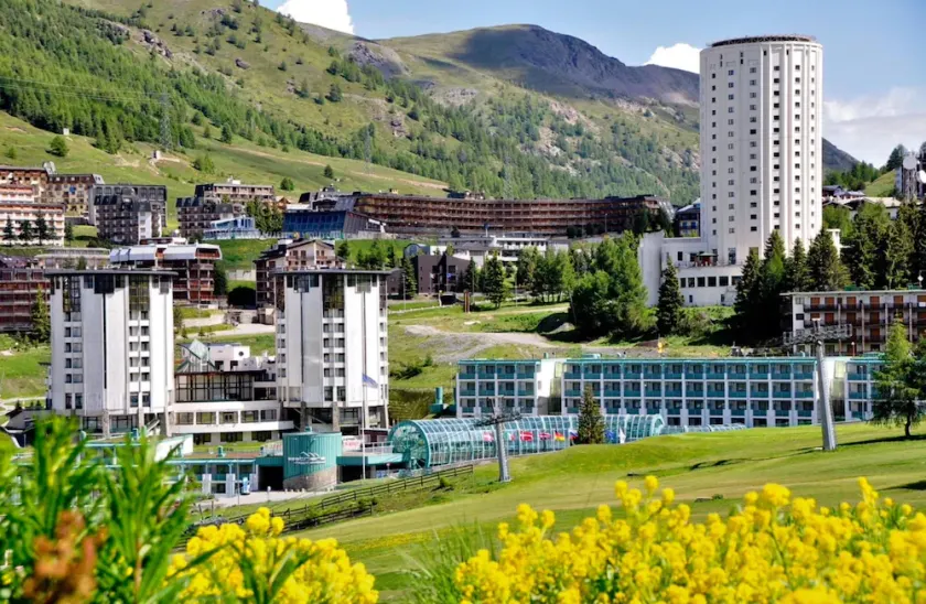 Studio Valleverde 26B Ski-in/out with Balcony - Happy Rentals - Image 1