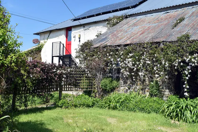 'The Granary' in glorious Devon countryside, sleeps up to 4 people - Image 1