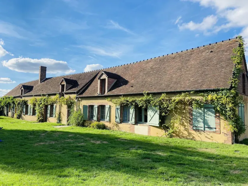 Country house 1 hour from Paris - secure swimming pool and tennis court - Image 1